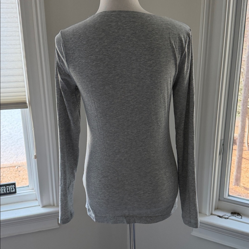 Gray Long Sleeve Women's Top - Picture 4 of 6